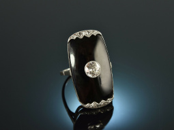 Art Deco around 1920! Noble ring with diamond 0.7 ct Onyx...