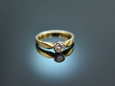 Around 1990! Classic diamond solitaire ring 0.4 ct gold 585