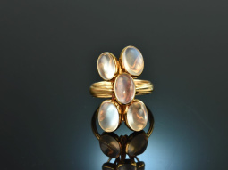 Um 1970! Design Goldschmiede Ring mit Mondstein Gold 750