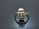 Um 1925! Schöner Art Deco Ring mit Diamant Weiß Gold 585
