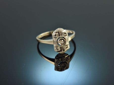 Um 1925! Schlichter Art Deco Ring mit Diamant Wei&szlig; Gold 585