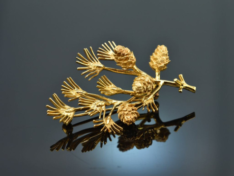Around 1950! Sculptural pine branch brooch 750 gold