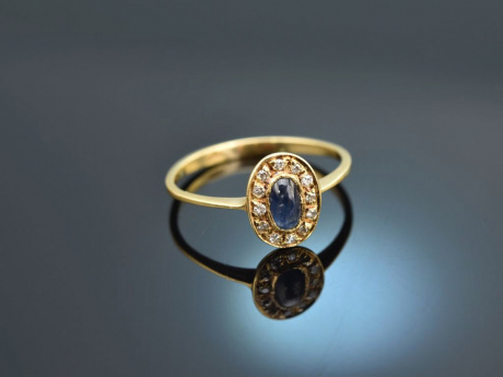 Um 1980! Zarter Verlobungs Ring mit Saphir und Diamanten Gold 585