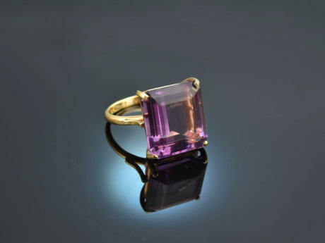 Um 1955! Gro&szlig;er Amethyst Ring aus Gold 750