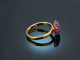 Edles Rot! Schicker Ring mit Rubinen Gold 750