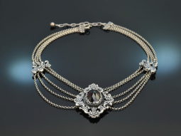 Um 1960! Trachten Dirndl Kette mit gro&szlig;em Granat...