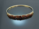 Around 1980! Simple bangle with garnets in 333 gold