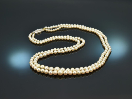 Circa 1950! 2-row Akoya cultured pearl necklace with diamond clasp gold 585
