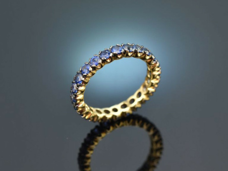 Fine Blue! Sch&ouml;ner Rivi&egrave;re Ring mit Saphiren Gold 750