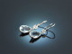 Schönes Blau! Ohrringe mit Aquamarinen und Diamanten Weiß Gold 750