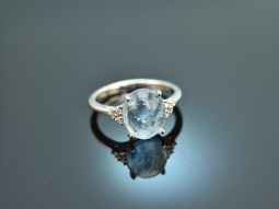 Zartes Blau! Sch&ouml;ner Ring mit Aquamarin und...