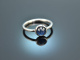 Fine Blue! Ring mit Saphir Cabochon Wei&szlig; Gold 750