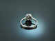 Blue Daisy! Klassischer Ring mit Saphiren und Brillant Wei Gold 750