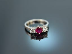 Um 1975! Feiner Rubin Brillant Ring Wei&szlig; Gold 750