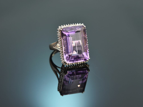 Big Violet! Gro&szlig;er Amethyst Ring mit Brillanten Wei&szlig; Gold 750