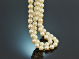 Around 1980! Classic Akoya cultured pearls necklace 2...