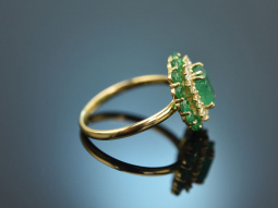 Noble Green! Smaragd Ring mit Brillanten Gold 750