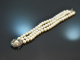 Around 1975! Fine 3-row Akoya cultured pearl bracelet brilliant-cut emeralds white gold 750