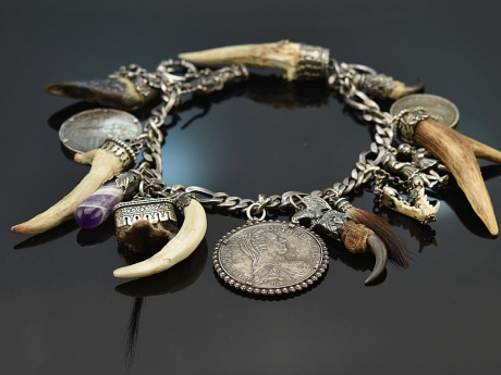 Around 1950! Magnificent charivari with 16 silver 925 and 835 pendants