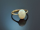 England um 1930! Schlichter Ring mit australischem Opal Gold 375