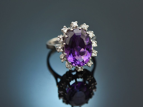 Um 1970! Schicker Vintage Amethyst Ring mit Diamanten Wei&szlig;gold 750