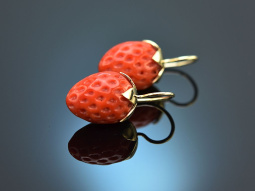 From our studio! Large coral strawberry earrings gold 585