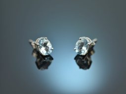 Beautiful aquamarine earrings in 750 white gold