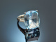 Sensationeller Ring mit Blautopas und Diamanten Weißgold 750