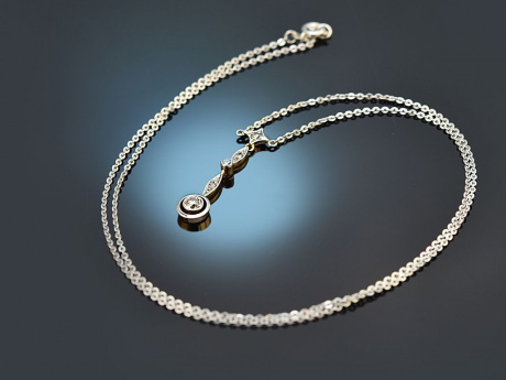 Around 1910! Beautiful Lavali&egrave;re necklace with old-cut diamonds in 750 gold and platinum