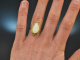 Around 1965! Beautiful ring with Australian opal 750 gold