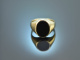 Around 1980! Simple mens coat of arms signet ring with onyx 333 gold