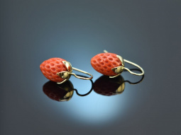From our workshop! Large coral strawberry earrings gold 585