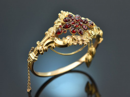 Munich around 1850! Rare Biedermeier bangle with garnets in 585 gold