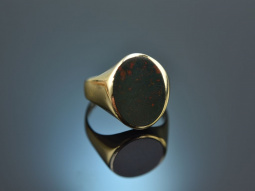Around 1970! Classic mens coat of arms signet ring with blood jasper gold 333