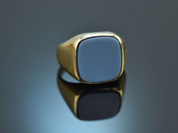 Around 1980! Classic mens coat of arms signet ring with layered agate gold 333