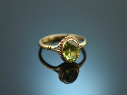 England um 1988! Sch&ouml;ner Ring mit Peridot Gold 375