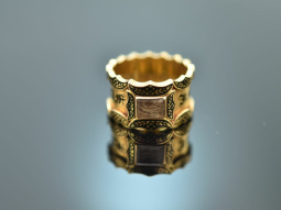 England dated 1827! Mourning ring with hair inlay and ornamental enamel 750 gold