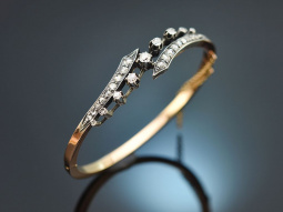 France around 1900! Bangle with diamonds in 750 gold