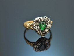 Around 1780! Rococo heart ring with diamonds and emerald...