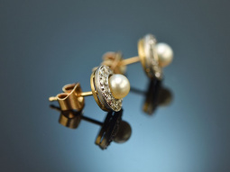 Around 1910! Antique earrings with natural pearls and diamonds in 750 gold