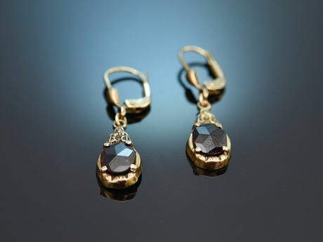 Circa 1965! Vintage earrings with garnets made of silver plated with 925 gold