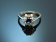 Um 1975! Klassischer Ring mit Saphir und Brillanten aus Wei&szlig;gold 750