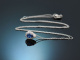 Classic drop necklace with sapphire and diamonds in 750 white gold