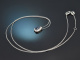 Classic drop necklace with sapphire and diamonds in 750 white gold