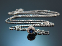 Delicate sapphire necklace with diamonds in 585 white gold
