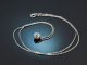 Delicate sapphire necklace with diamonds in 585 white gold