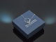 Delicate sapphire necklace with diamonds in 585 white gold