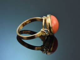 Around 1960! Timeless salmon coral ring in 585 gold