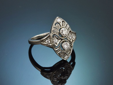 Munich around 1930! Beautiful Art Deco ring with diamonds in white gold 585