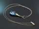 Um 1925! Art Deco Collier mit Verneuil Spinell und kleinen Diamanten aus Wei&szlig;gold 585